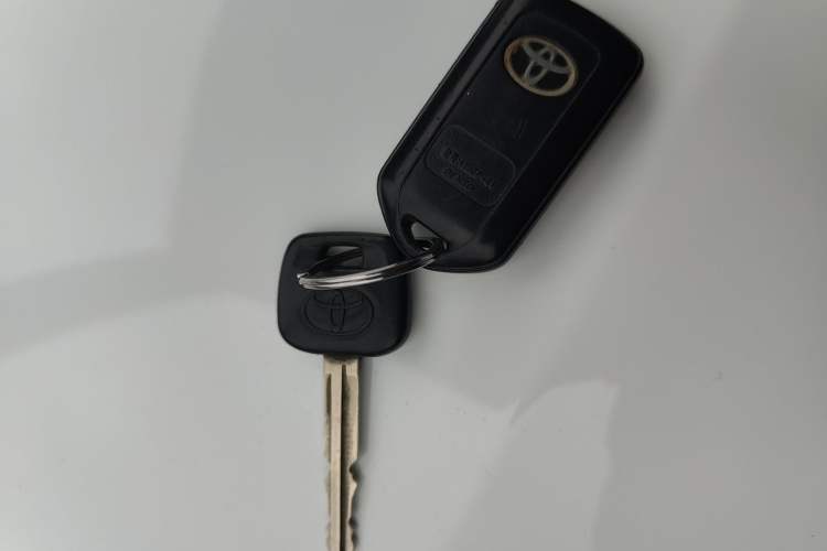 Used Toyota YARiS L Zhi Xiang 2017 1.5E CVT Dynamic Edition Vehicle Key