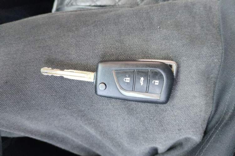 Used Toyota YARiS L Zhi Xiang 2017 1.3E Manual Charm Edition Vehicle Key