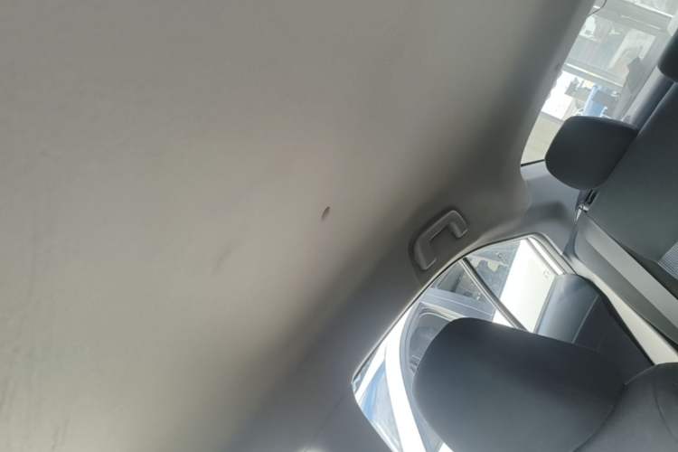 Used Toyota YARiS L Zhi Xiang 2018 1.5E CVT Champion Limited Edition Headliner