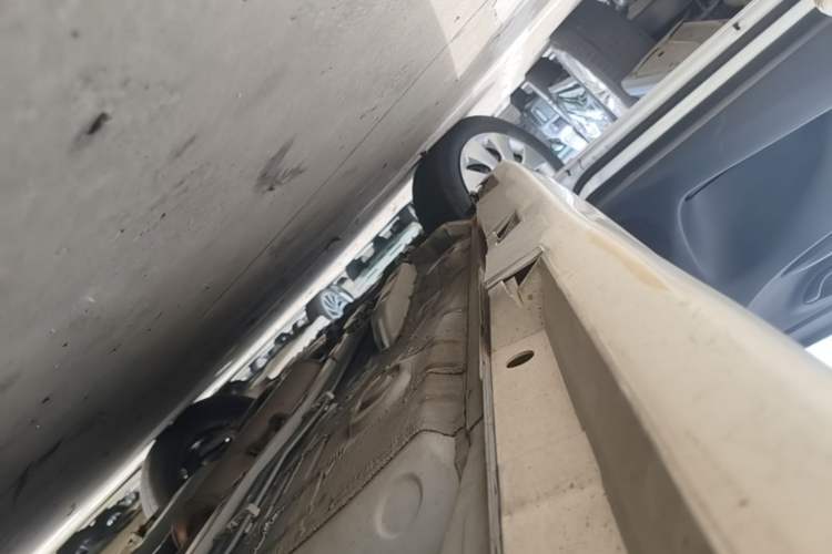 Used Toyota YARiS L Zhi Xiang 2018 1.5E CVT Champion Limited Edition Left Side Sill