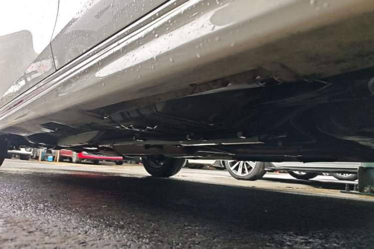 Used Toyota YARiS L Zhi Xiang 2018 1.5E CVT Champion Limited Edition Left Side Sill