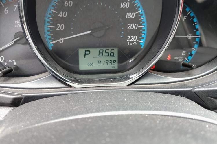 Used Toyota YARiS L Zhi Xiang 2018 1.5E CVT Champion Limited Edition Odometer Close Up