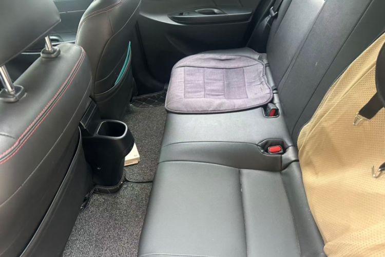 Used Toyota YARiS L Zhi Xiang 2019 1.5E CVT Dynamic Edition China VI compliant Interior 4