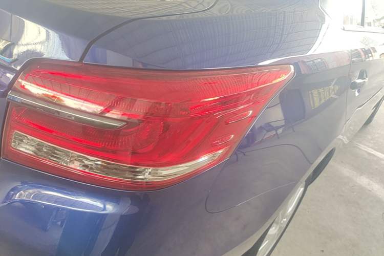 Used Toyota YARiS L Zhi Xiang 2019 1.5E CVT Dynamic Edition China VI compliant Right Rear Taillight