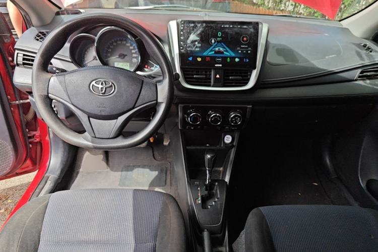 Used Toyota YARiS L Zhi Xiang 2019 1.5E CVT Dynamic Edition China VI compliant Center Console