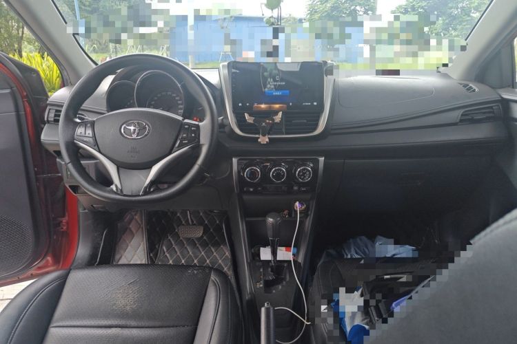 Used Toyota YARiS L Zhi Xiang 2019 1.5E CVT Dynamic Edition China VI compliant Center Console