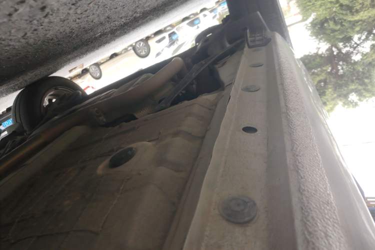 Used Toyota YARiS L Zhi Xiang 2019 1.5E CVT Dynamic Edition China VI compliant Right Side Sill