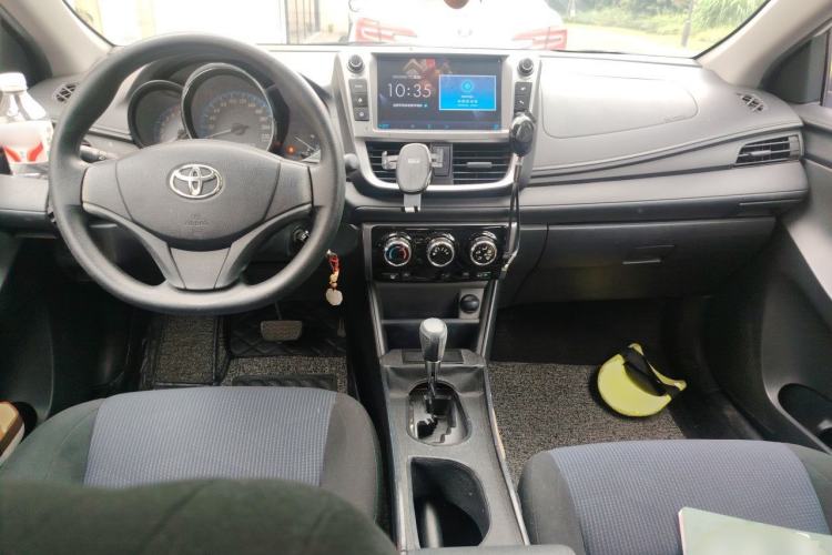 Used Toyota YARiS L Zhi Xiang 2019 1.5E CVT Dynamic Edition China VI compliant Center Console