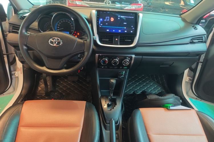 Used Toyota YARiS L Zhi Xiang 2019 1.5E CVT Dynamic Edition China VI compliant Center Console