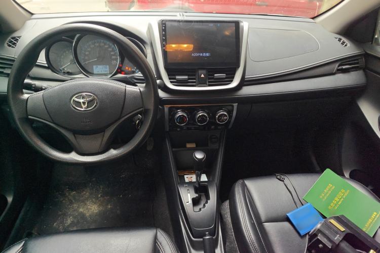 Used Toyota YARiS L Zhi Xiang 2019 1.5E CVT Dynamic Edition China VI compliant Center Console