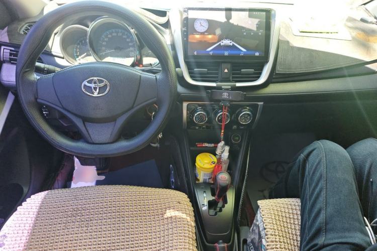 Used Toyota YARiS L Zhi Xiang 2019 1.5E CVT Dynamic Edition China VI compliant Center Console