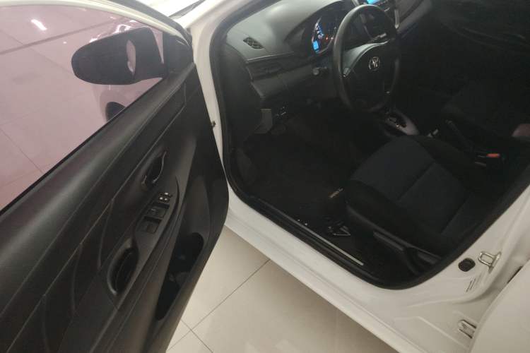 Used Toyota YARiS L Zhi Xiang 2019 1.5E CVT Dynamic Edition China VI compliant Driver Seat