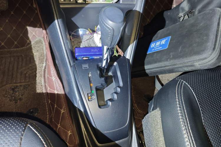 Used Toyota YARiS L Zhi Xiang 2019 1.5E CVT Dynamic Edition China VI compliant Gear Lever