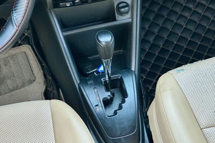Used Toyota YARiS L Zhi Xiang 2019 1.5E CVT Dynamic Edition China VI compliant Gear Lever