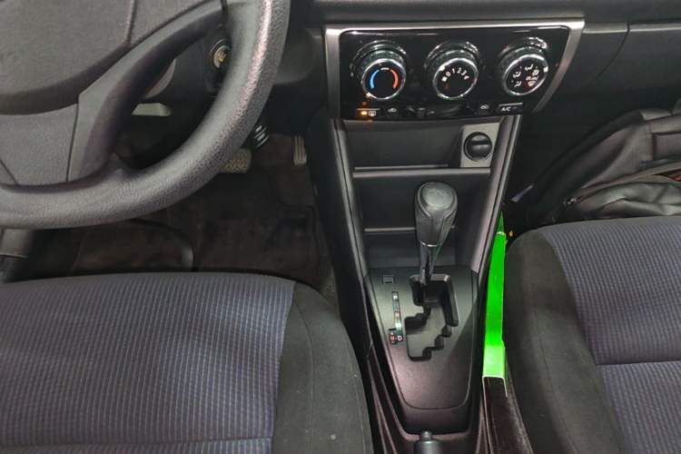 Used Toyota YARiS L Zhi Xiang 2019 1.5E CVT Dynamic Edition China VI compliant Gear Lever