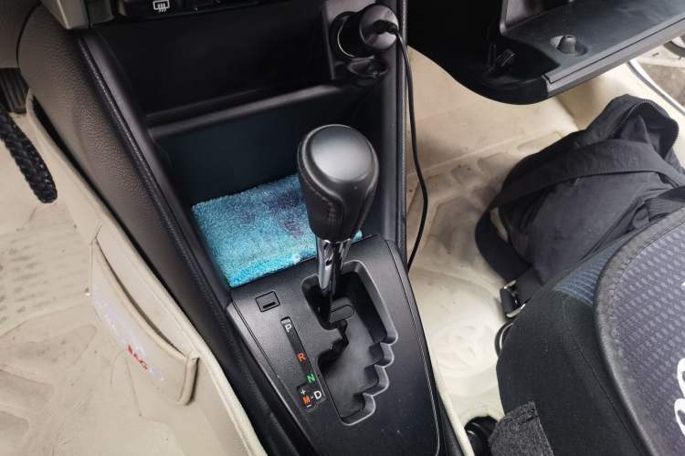 Used Toyota YARiS L Zhi Xiang 2019 1.5E CVT Dynamic Edition China VI compliant Gear Lever