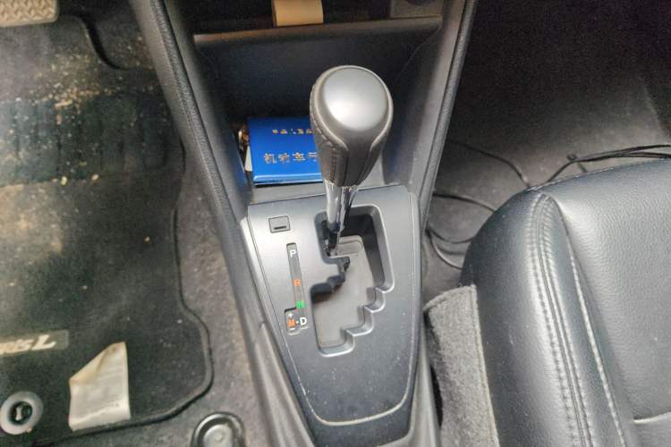 Used Toyota YARiS L Zhi Xiang 2019 1.5E CVT Dynamic Edition China VI compliant Gear Lever