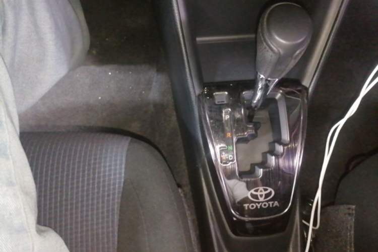 Used Toyota YARiS L Zhi Xiang 2019 1.5E CVT Dynamic Edition China VI compliant Gear Lever