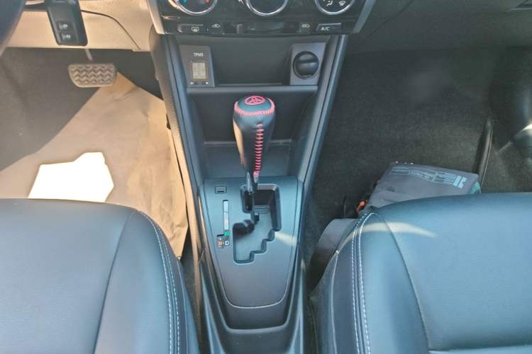 Used Toyota YARiS L Zhi Xiang 2019 1.5E CVT Dynamic Edition China VI compliant Gear Lever