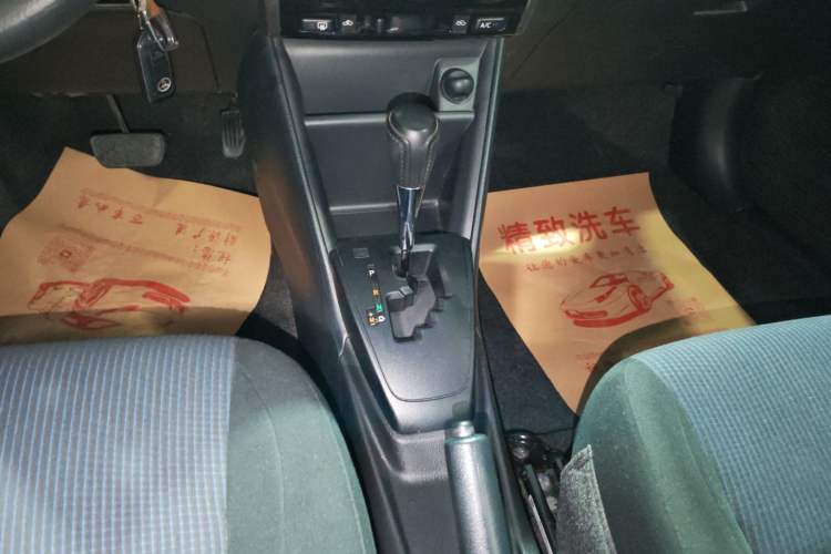 Used Toyota YARiS L Zhi Xiang 2019 1.5E CVT Dynamic Edition China VI compliant Gear Lever