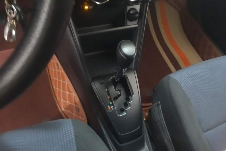 Used Toyota YARiS L Zhi Xiang 2019 1.5E CVT Dynamic Edition China VI compliant Gear Lever