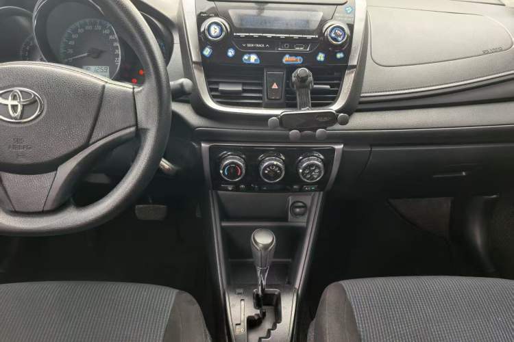 Used Toyota YARiS L Zhi Xiang 2019 1.5E CVT Dynamic Edition China VI compliant Gear Lever