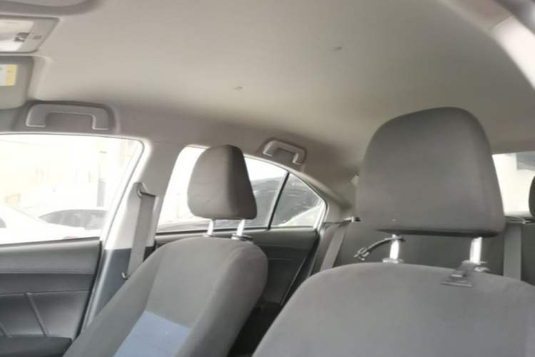 Used Toyota YARiS L Zhi Xiang 2019 1.5G CVT Xuan Dong Edition China VI standard Headliner