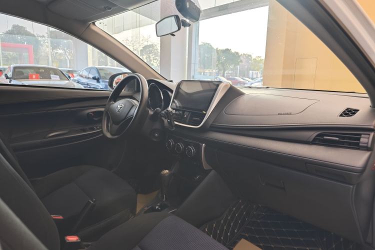 Used Toyota YARiS L Zhi Xiang 2019 1.5E CVT Dynamic Edition China VI compliant Interior 14