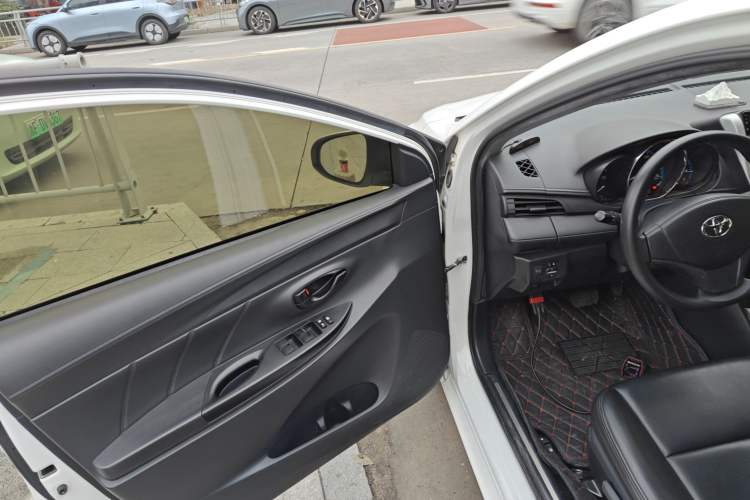Used Toyota YARiS L Zhi Xiang 2019 1.5E CVT Dynamic Edition China VI compliant Interior 3