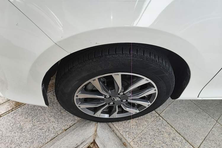 Used Toyota YARiS L Zhi Xiang 2019 1.5E CVT Dynamic Edition China VI compliant Left Front Wheel Hub