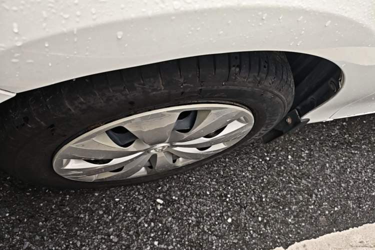 Used Toyota YARiS L Zhi Xiang 2019 1.5E CVT Dynamic Edition China VI compliant Left Front Wheel Hub