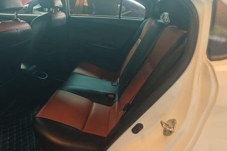 Used Toyota YARiS L Zhi Xiang 2019 1.5E CVT Dynamic Edition China VI compliant Left Rear Seat