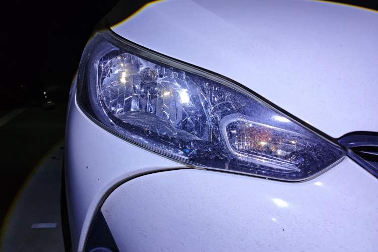 Used Toyota YARiS L Zhi Xiang 2019 1.5E CVT Dynamic Edition China VI compliant Right Front Headlight