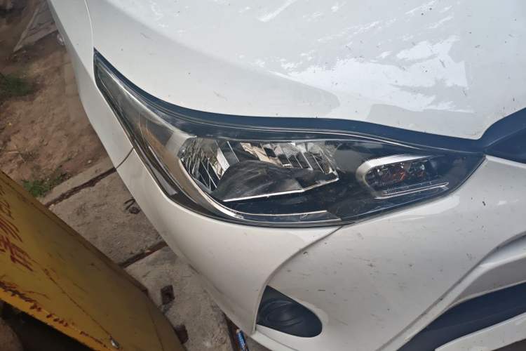 Used Toyota YARiS L Zhi Xiang 2019 1.5E CVT Dynamic Edition China VI compliant Right Front Headlight