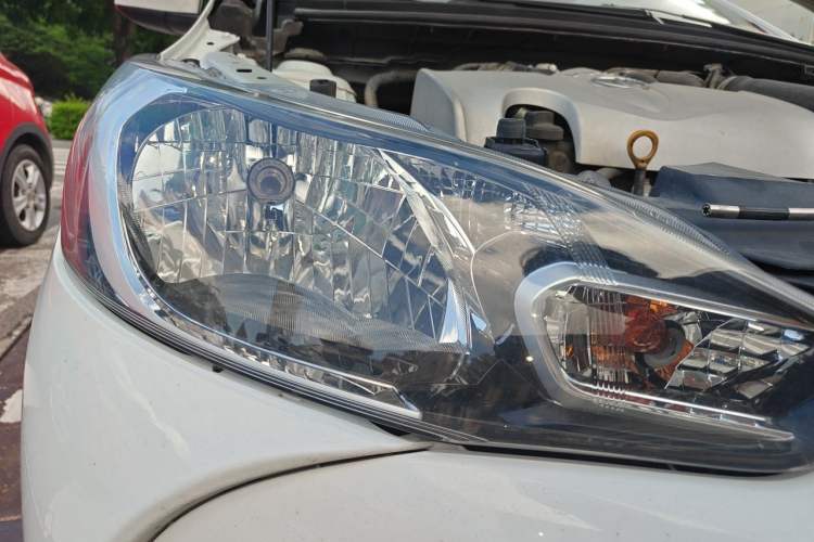 Used Toyota YARiS L Zhi Xiang 2019 1.5E CVT Dynamic Edition China VI compliant Right Front Headlight