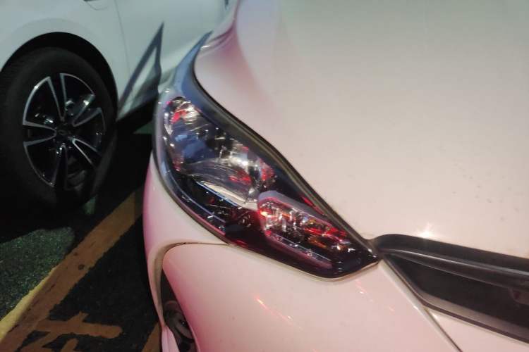 Used Toyota YARiS L Zhi Xiang 2019 1.5E CVT Dynamic Edition China VI compliant Right Front Headlight