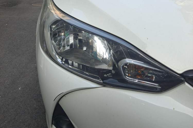 Used Toyota YARiS L Zhi Xiang 2019 1.5E CVT Dynamic Edition China VI compliant Right Front Headlight