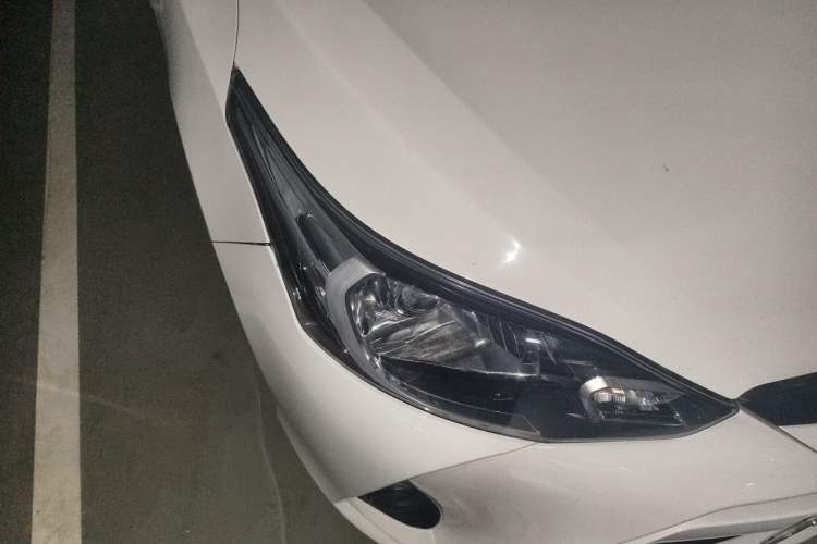 Used Toyota YARiS L Zhi Xiang 2019 1.5E CVT Dynamic Edition China VI compliant Right Front Headlight