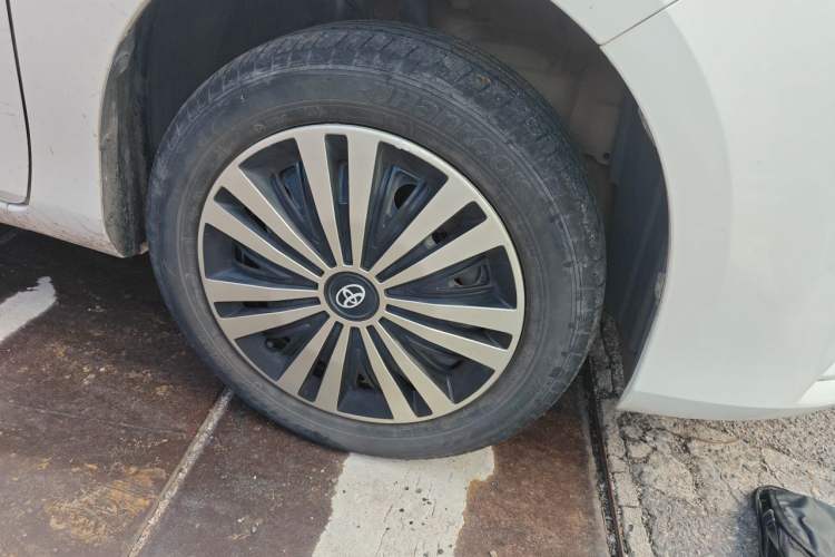 Used Toyota YARiS L Zhi Xiang 2019 1.5E CVT Dynamic Edition China VI compliant Right Front Wheel Hub