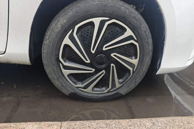 Used Toyota YARiS L Zhi Xiang 2019 1.5E CVT Dynamic Edition China VI compliant Right Front Wheel Hub