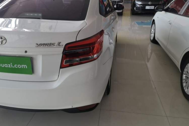 Used Toyota YARiS L Zhi Xiang 2019 1.5E CVT Dynamic Edition China VI compliant Right Rear Taillight