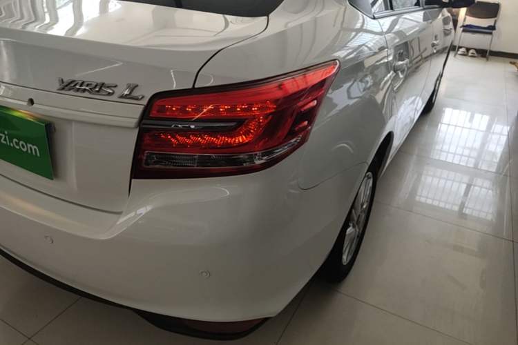 Used Toyota YARiS L Zhi Xiang 2019 1.5E CVT Dynamic Edition China VI compliant Right Rear Taillight