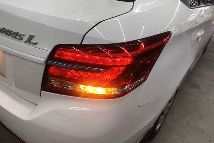 Used Toyota YARiS L Zhi Xiang 2019 1.5E CVT Dynamic Edition China VI compliant Right Rear Taillight