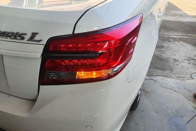 Used Toyota YARiS L Zhi Xiang 2019 1.5E CVT Dynamic Edition China VI compliant Right Rear Taillight