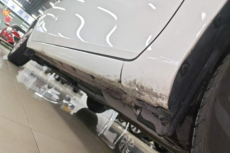 Used Toyota YARiS L Zhi Xiang 2019 1.5E CVT Dynamic Edition China VI compliant Right Side Sill