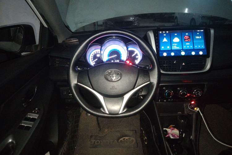 Used Toyota YARiS L Zhi Xiang 2019 1.5G CVT Xuan Dong Sunroof Version China VI Standard Steering Wheel