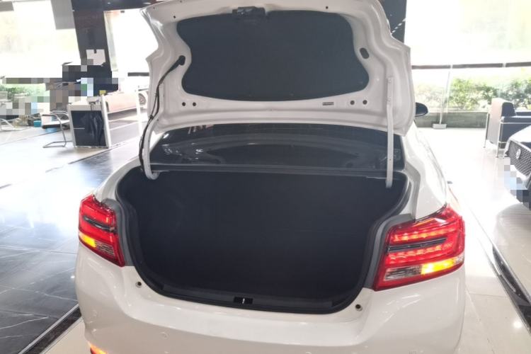Used Toyota YARiS L Zhi Xiang 2019 1.5E CVT Dynamic Edition China VI compliant Trunk