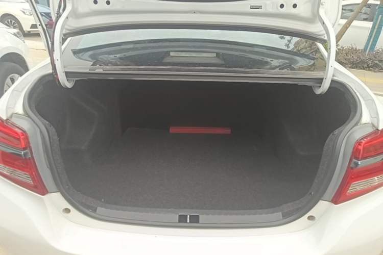 Used Toyota YARiS L Zhi Xiang 2019 1.5E CVT Dynamic Edition China VI compliant Trunk