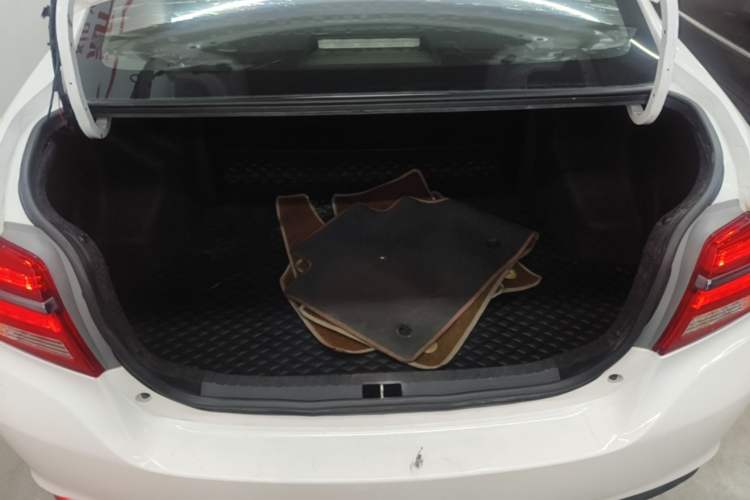 Used Toyota YARiS L Zhi Xiang 2019 1.5E CVT Dynamic Edition China VI compliant Trunk