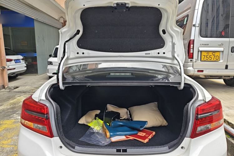 Used Toyota YARiS L Zhi Xiang 2019 1.5E CVT Dynamic Edition China VI compliant Trunk